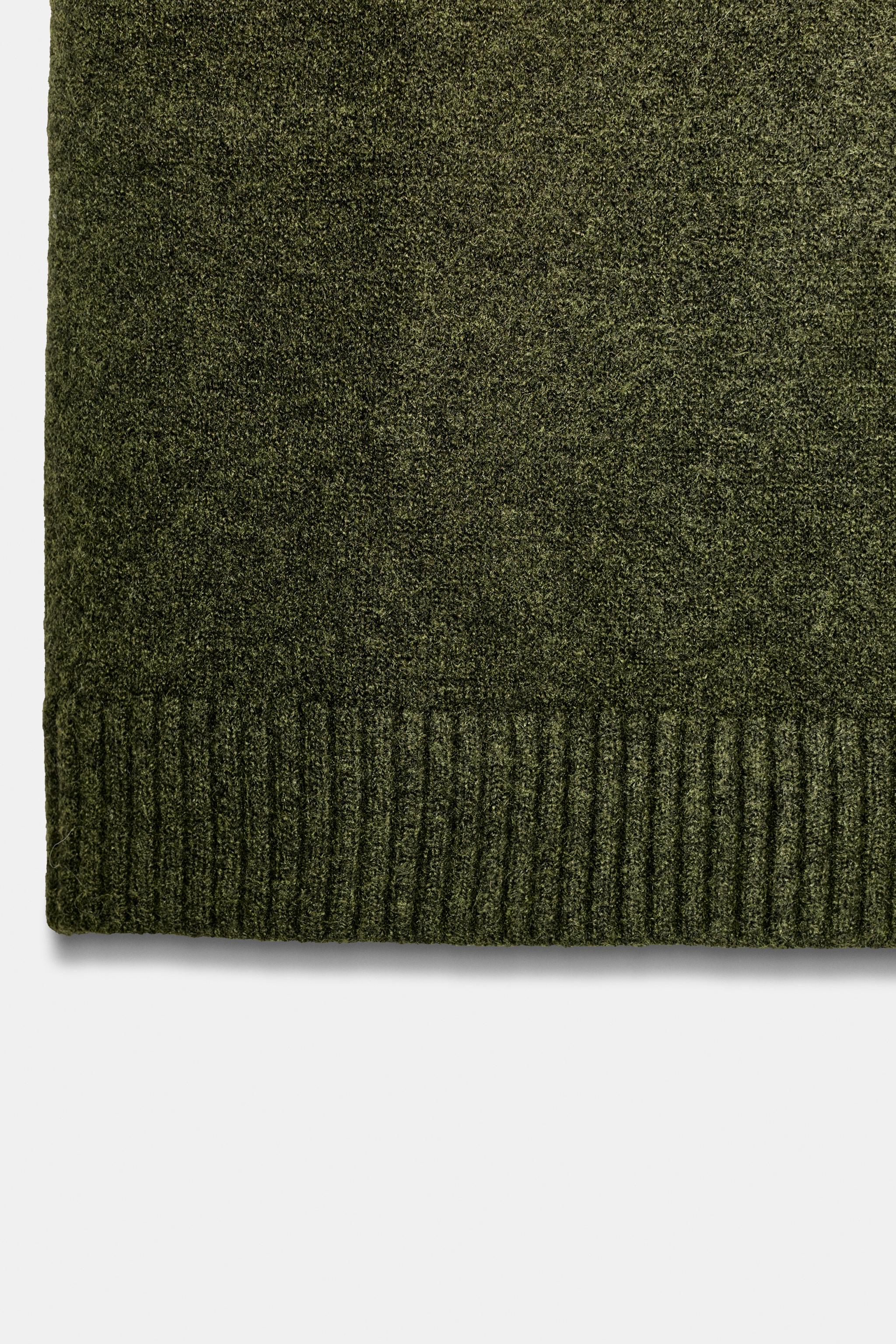 SOFT KNIT JUMPER VEST